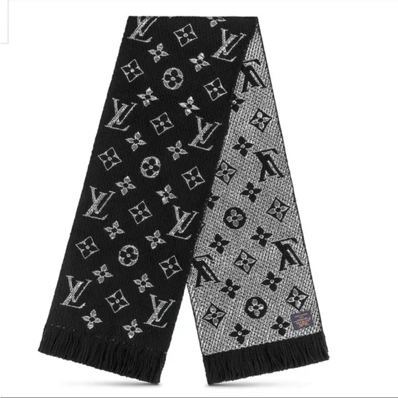 Louis Vuitton scarf - Picture 6 of 11
